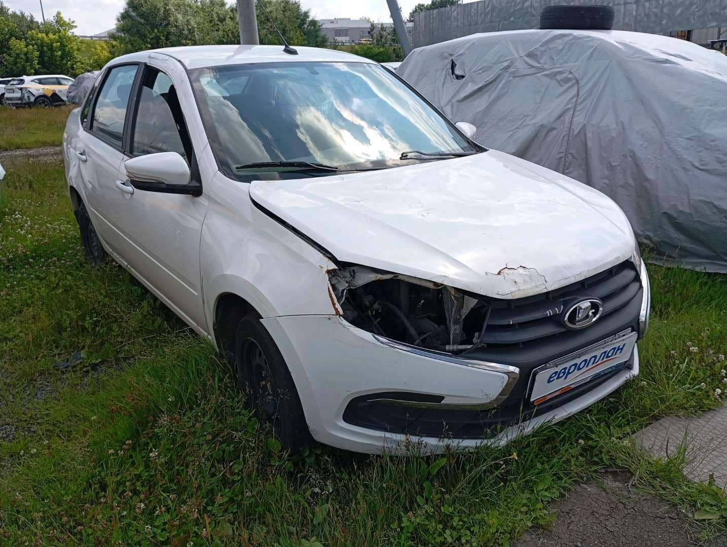Lada Granta седан,  100 000 км, 2023 года в лизинг