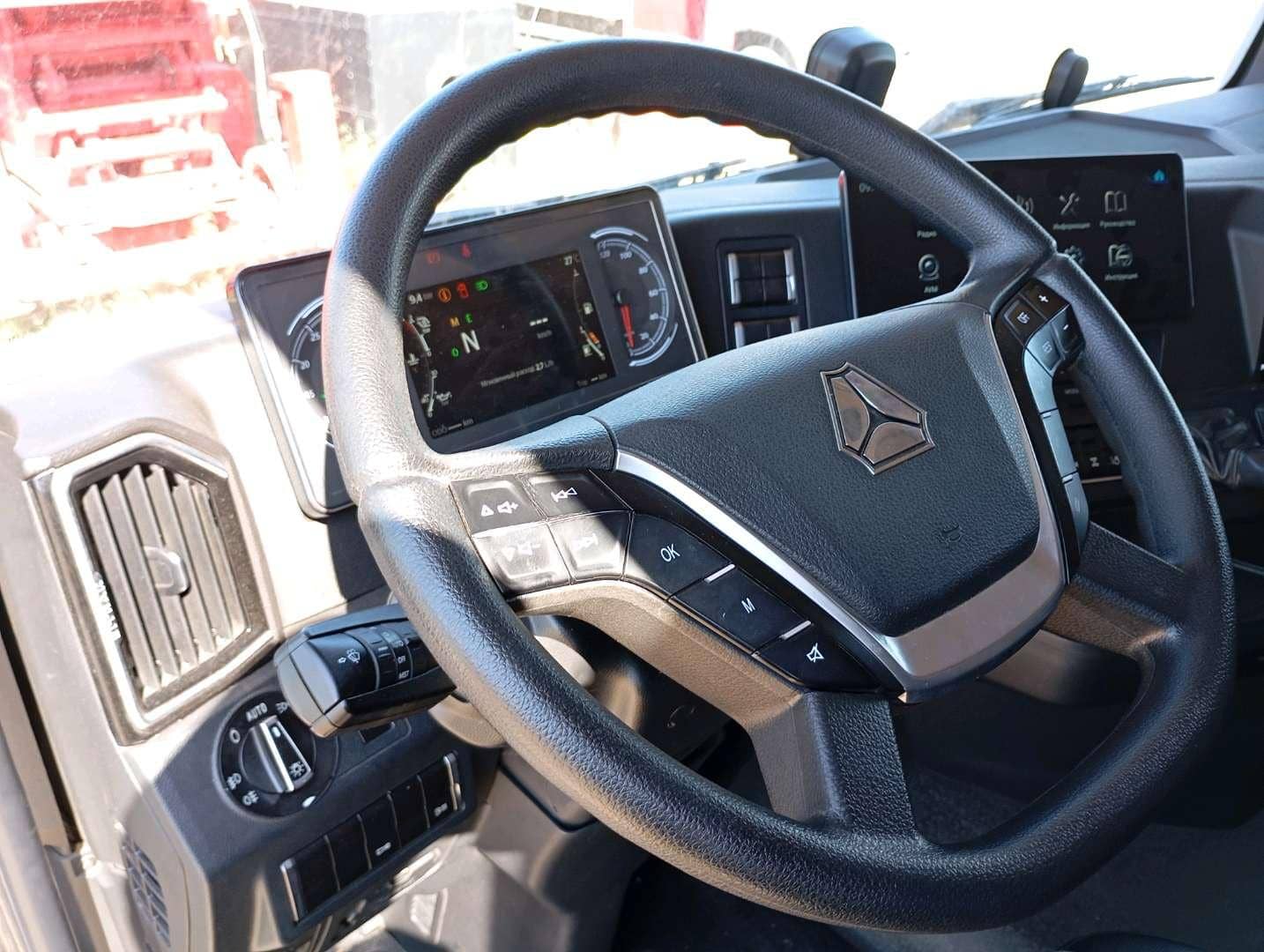 Sitrak С7Н MAX 6×4 ZZ4256V364HE,  150 000 км, 2023 года в лизинг