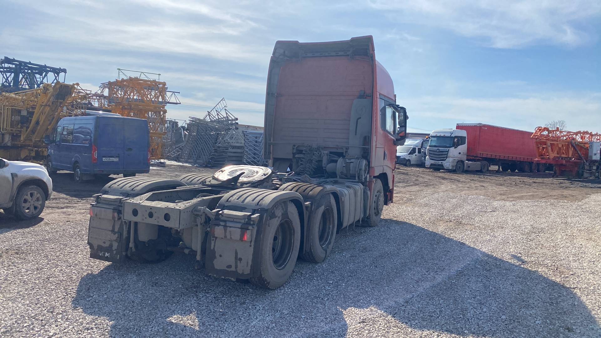 Shacman SX42584V324,  162 506 км, 2024 года в лизинг