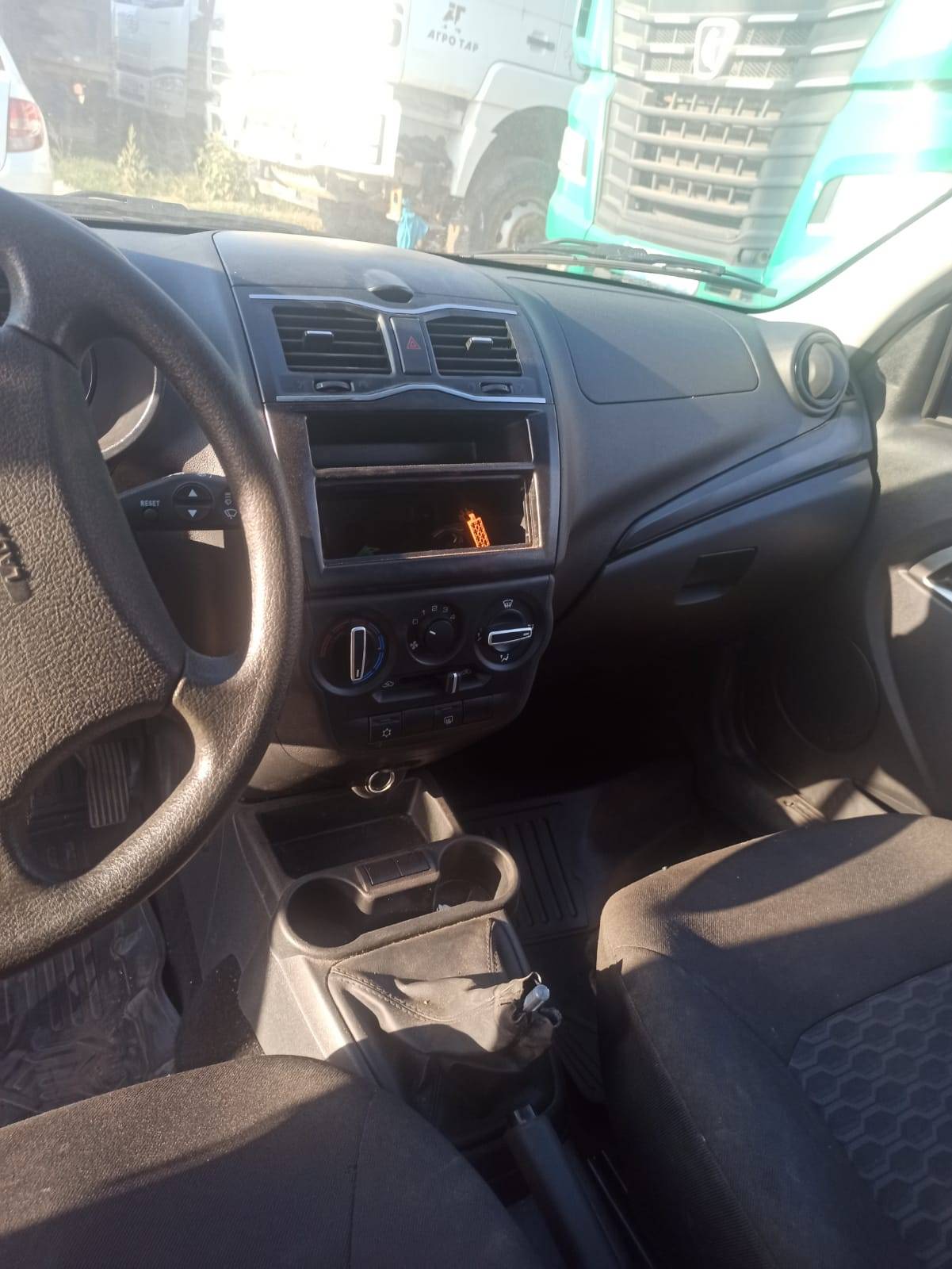 Lada Granta седан,  120 000 км, 2022 года