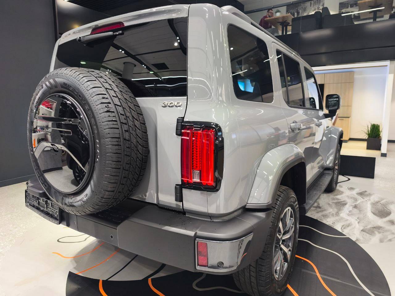 Tank 300 City Premium 2.0 8AT 4WD