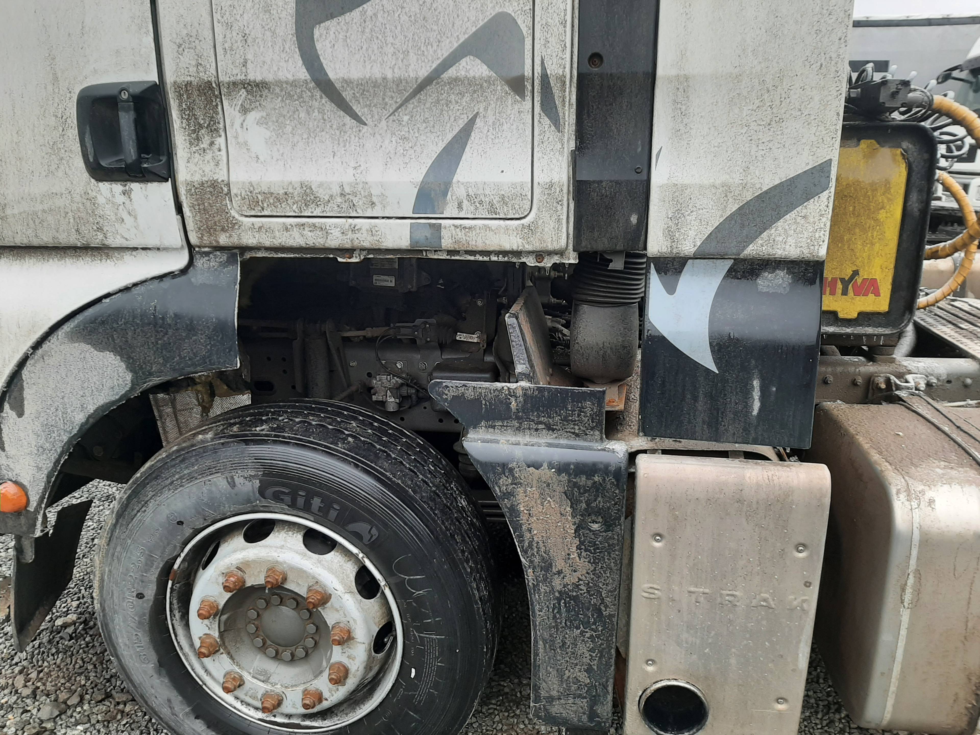 Sitrak С7Н 6×4 ZZ4256V364HE,  286 931 км, 2022 года