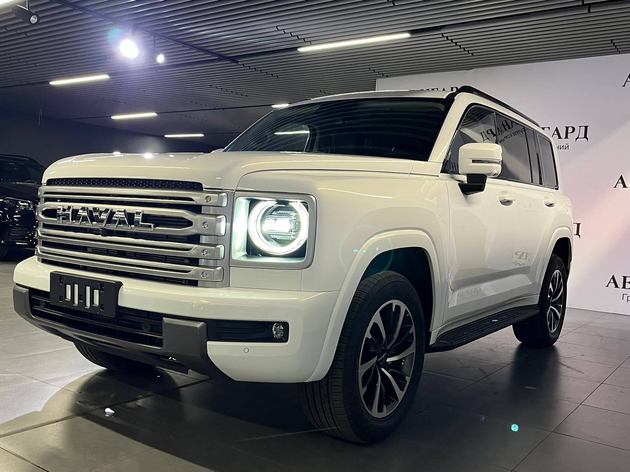 Haval H9 Premium 2.0T 8AT 4WD