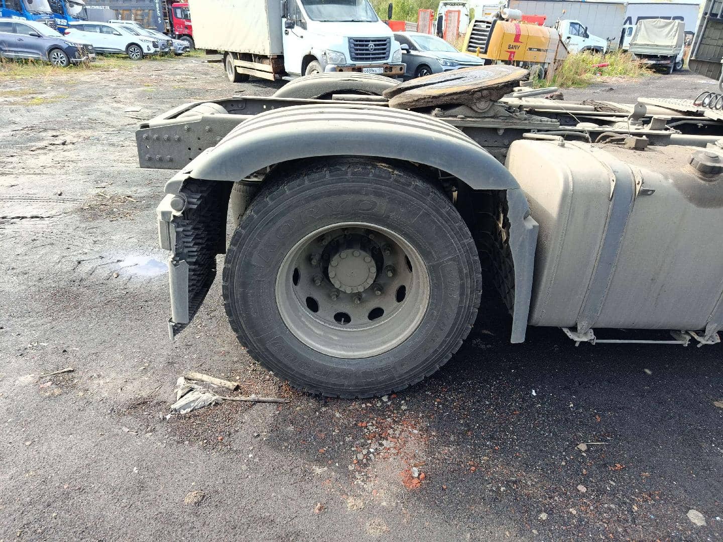 Shacman SX4188YY381,  397 901 км, 2024 года в лизинг