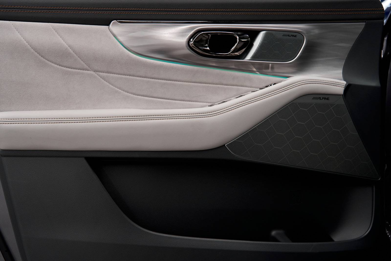 GAC GS8 GX Premium 2.0 8AT 4WD