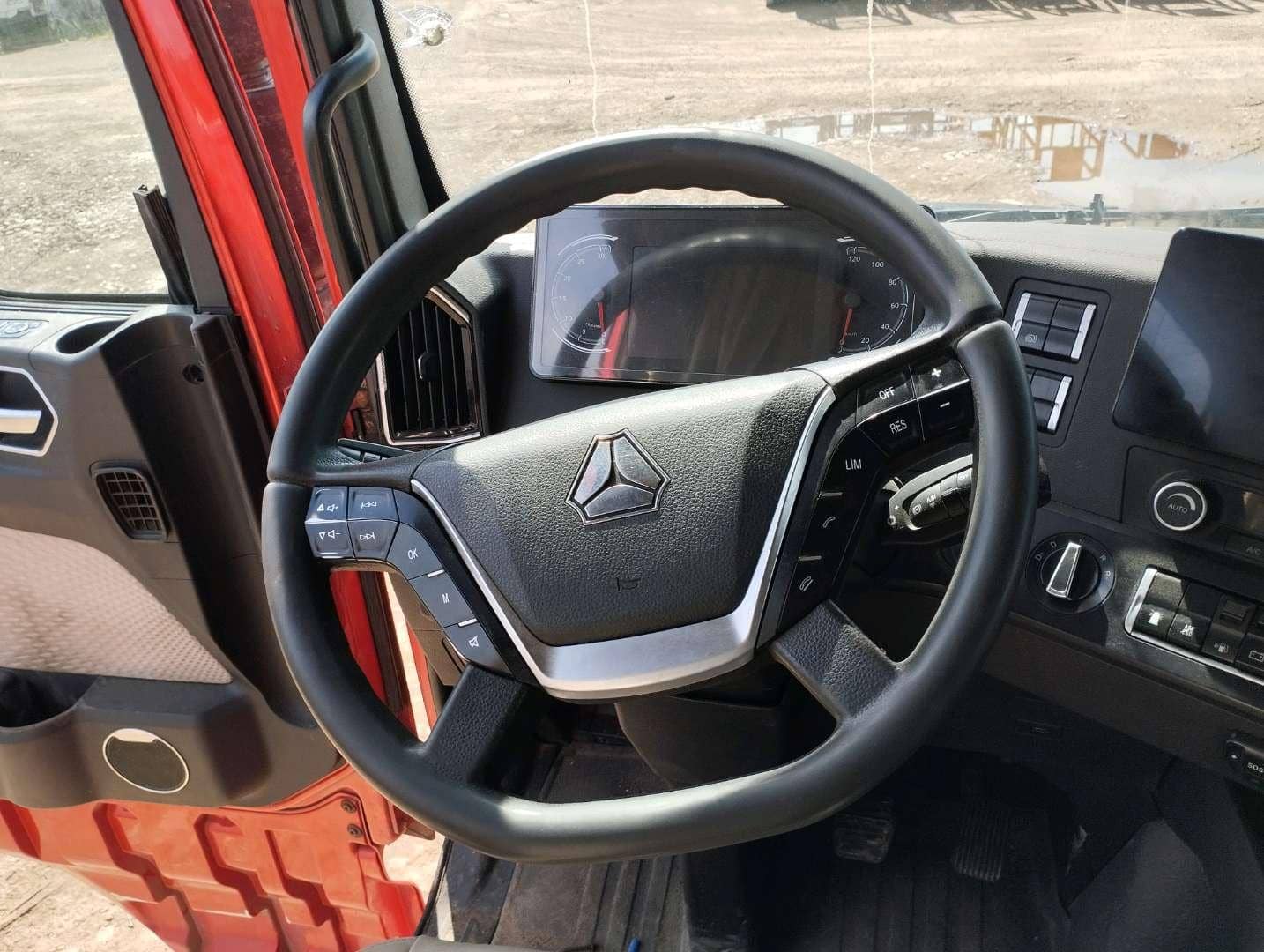 Sitrak C7H MAX ZZ4186V391HE,  932 294 км, 2023 года в лизинг