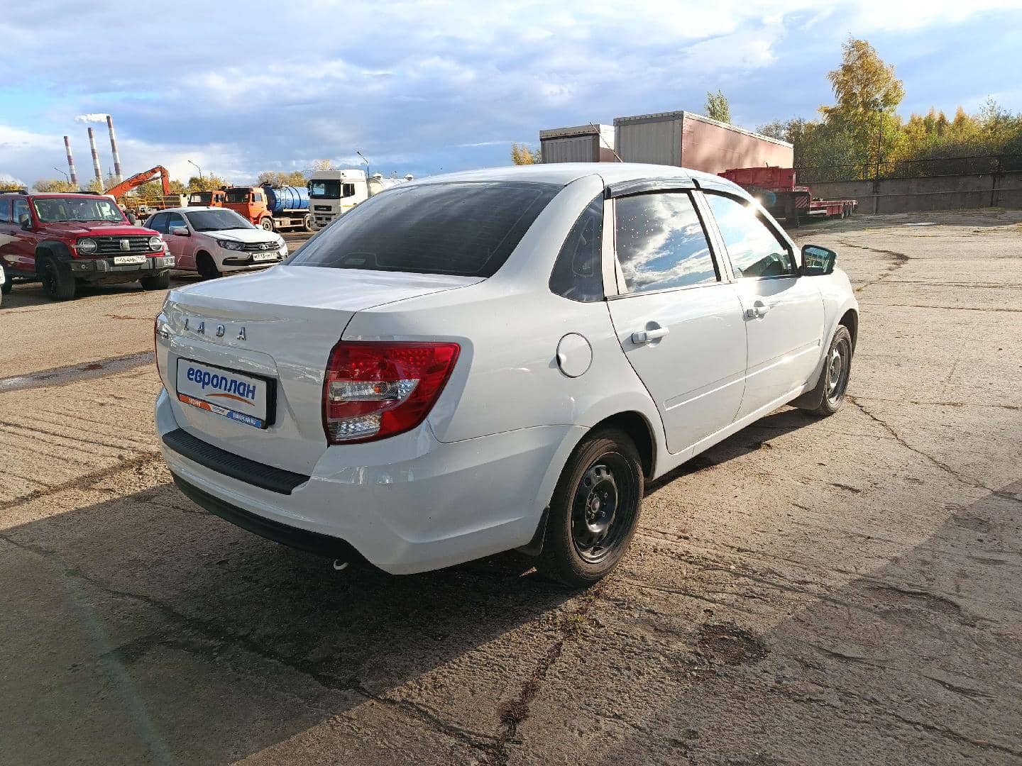Lada Granta седан,  75 472 км, 2024 года в лизинг
