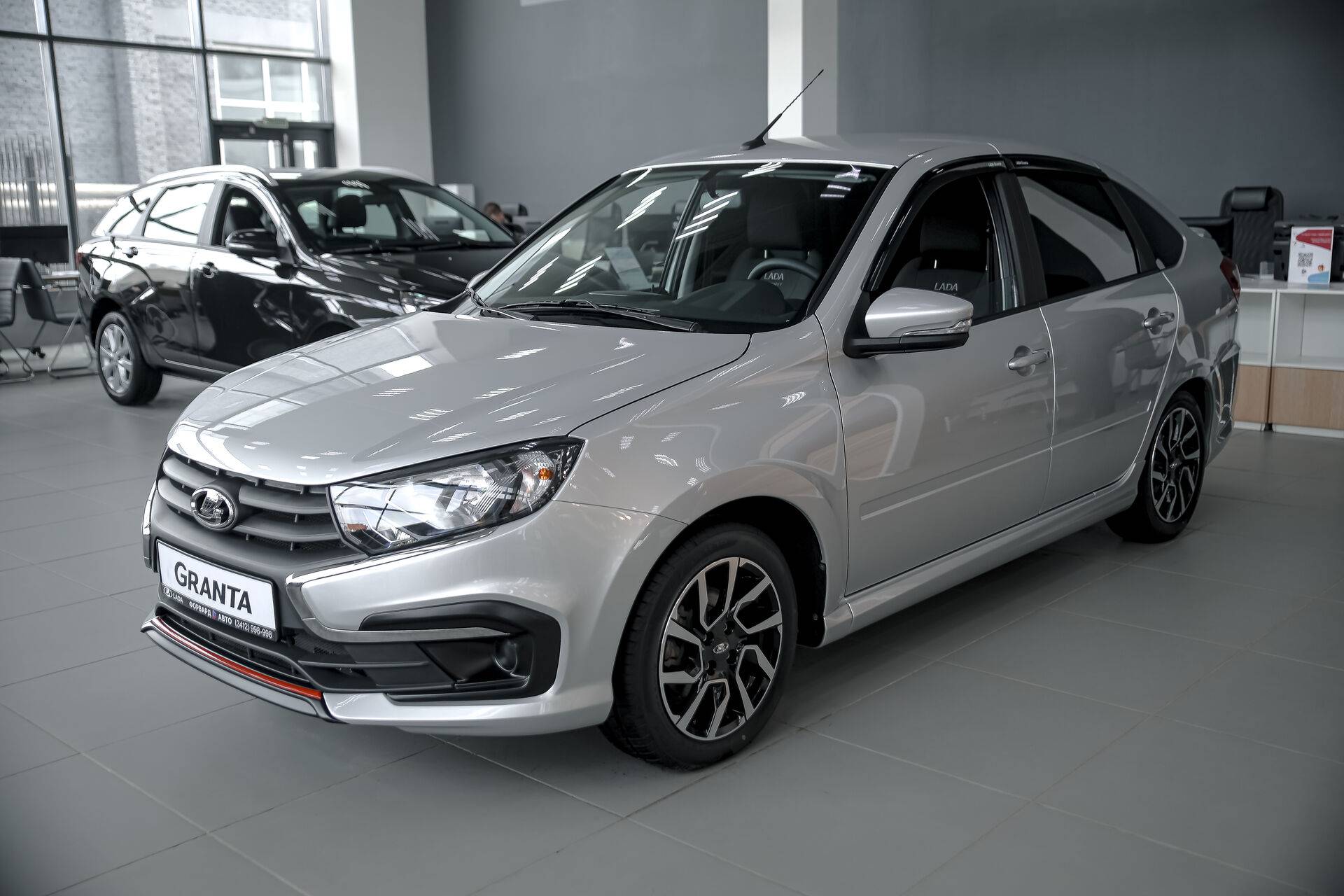 Lada Granta Sportline седан Comfort 24 1.6 106hp 5MT