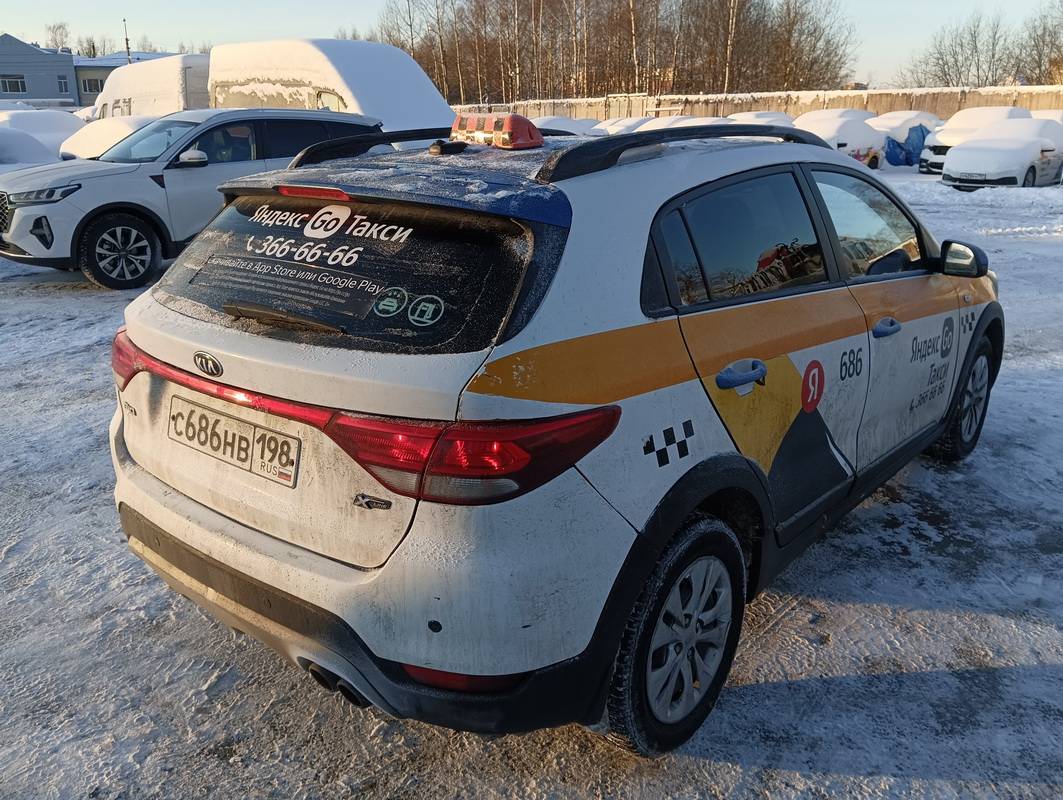 KIA Rio X-Line,  251 112 км, 2019 года в лизинг