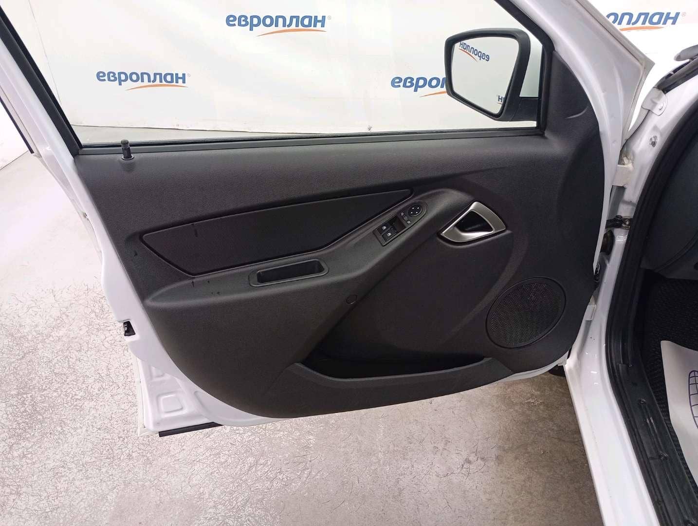 Lada Granta лифтбек,  45 993 км, 2025 года в лизинг
