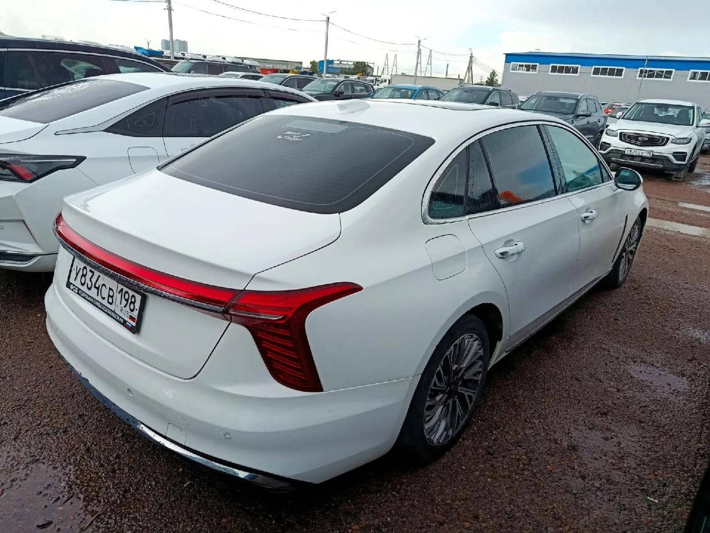 Hongqi H5,  208 596 км, 2023 года