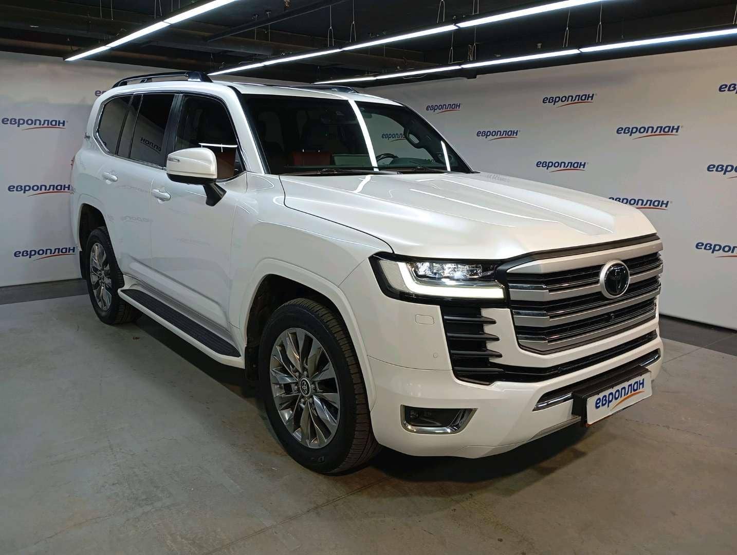 Toyota Land Cruiser 300