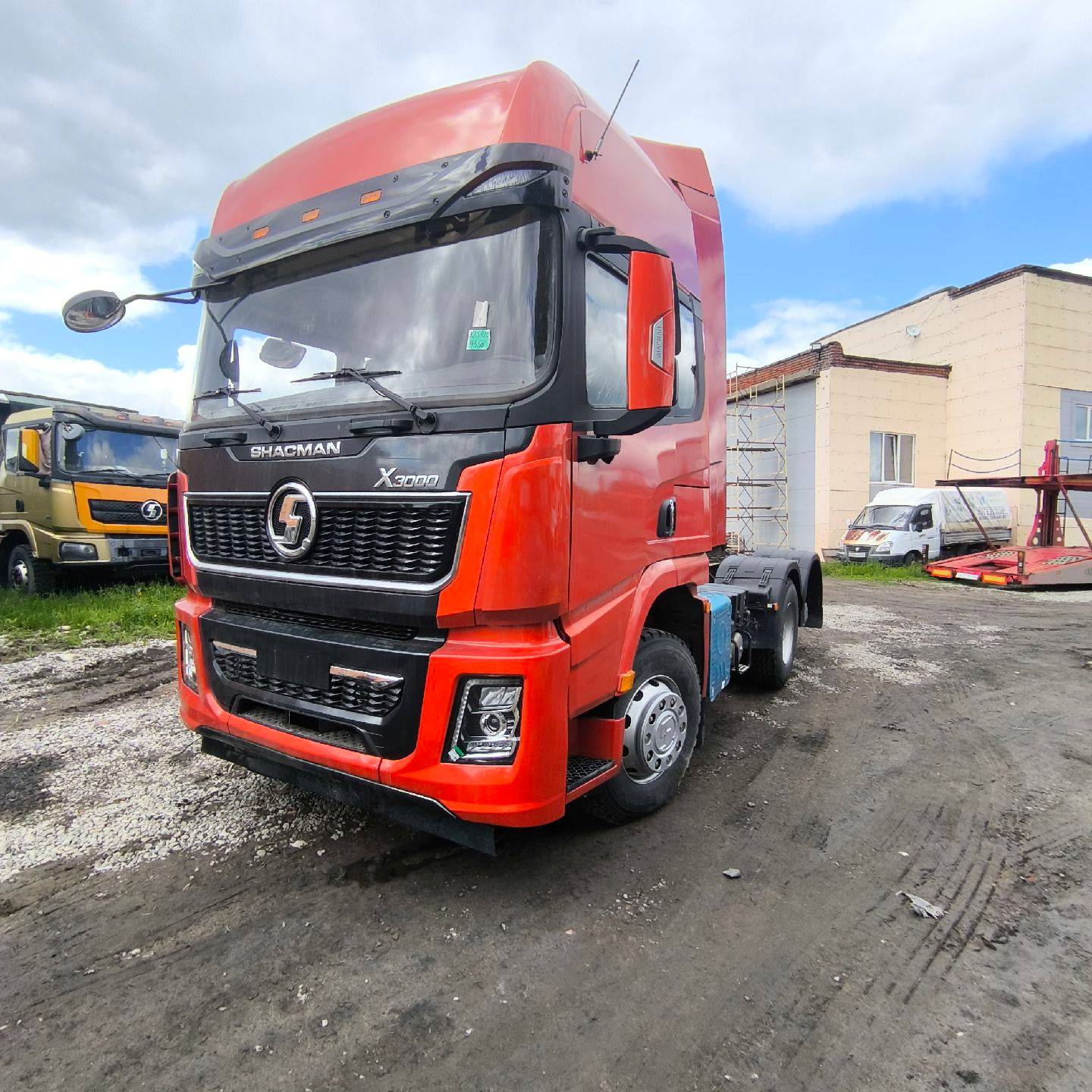 Shacman SX42584W324C