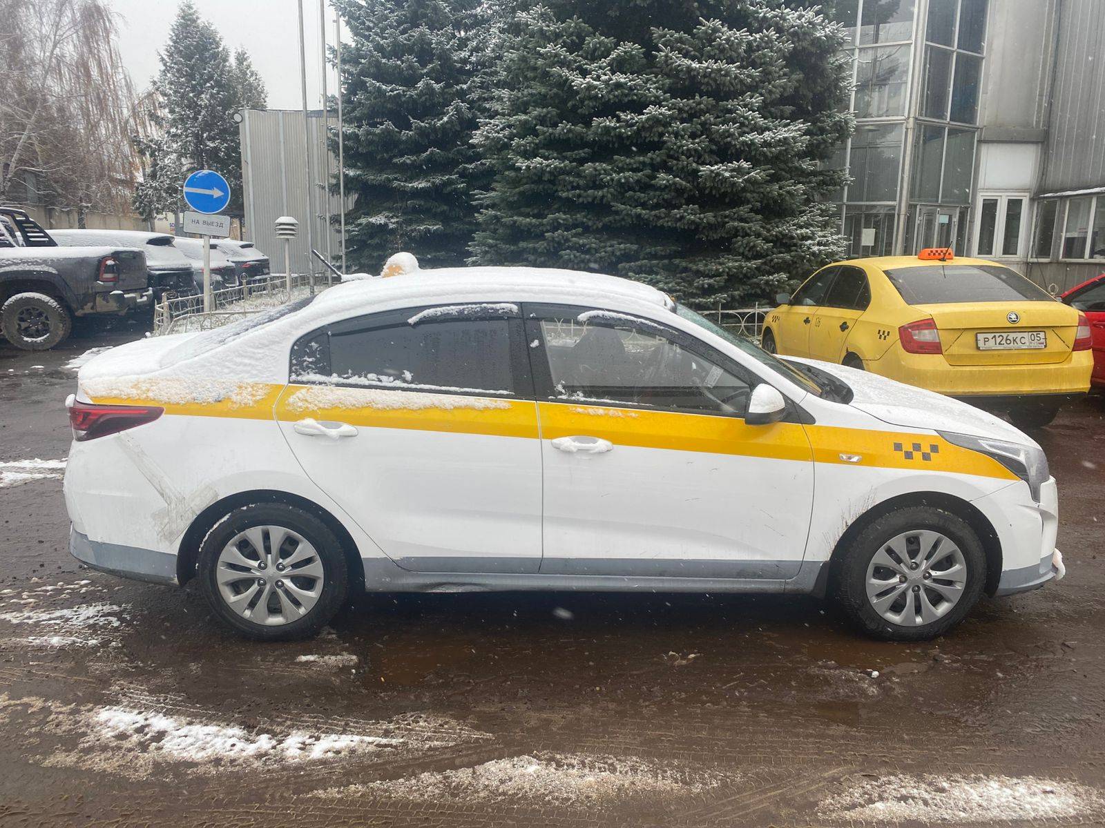 KIA Rio,  169 343 км, 2021 года в лизинг