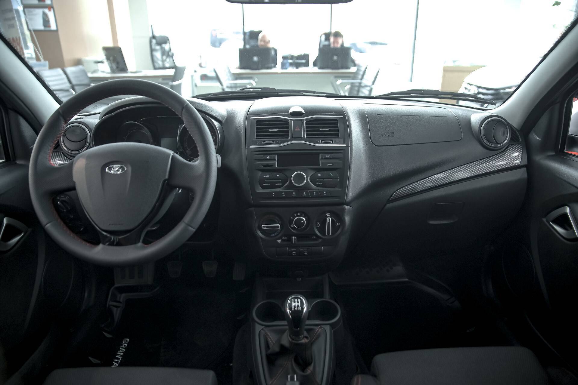 Lada Granta Sportline седан Comfort 24 1.6 106hp 5MT