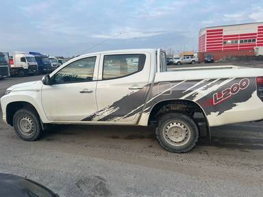 Mitsubishi L200