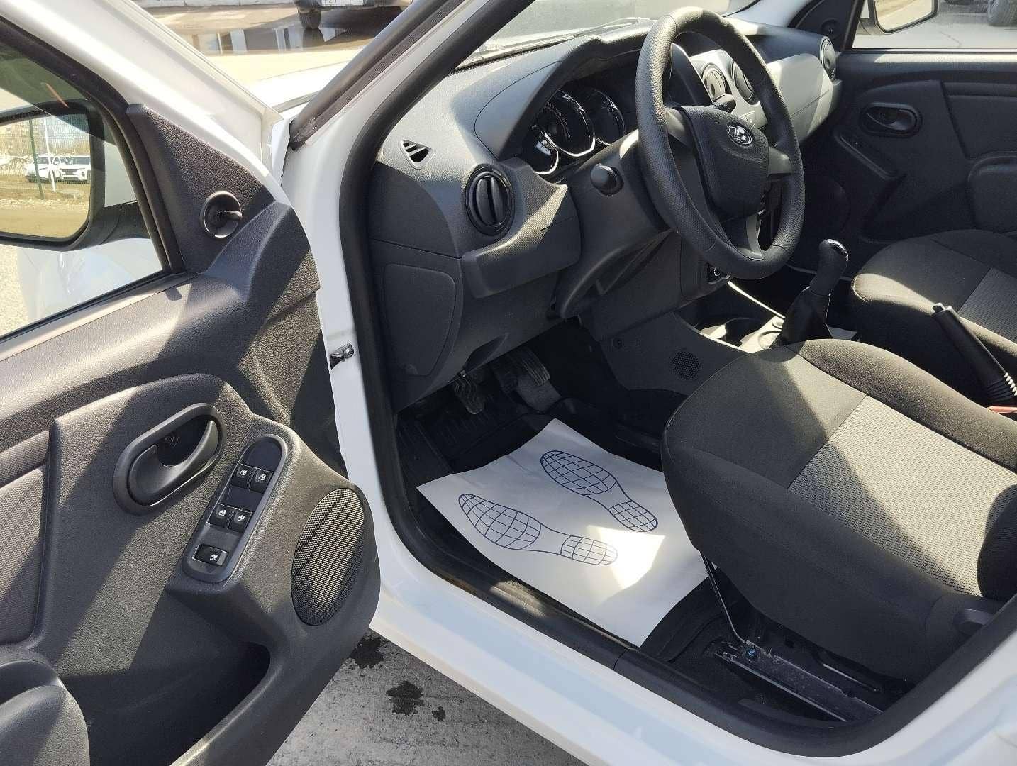 Lada Largus универсал,  22 709 км, 2025 года в лизинг