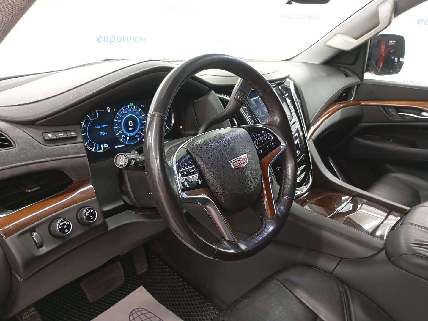 Cadillac Escalade,  121 043 км, 2020 года в лизинг