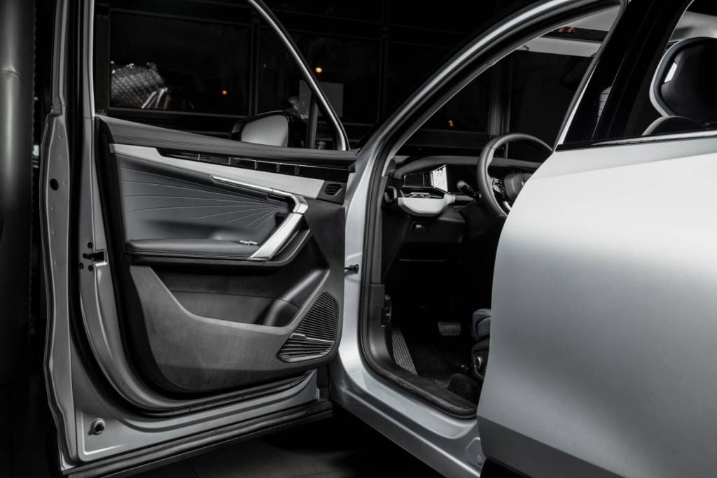 Geely Atlas Флагман 2.0Т АТ полный привод