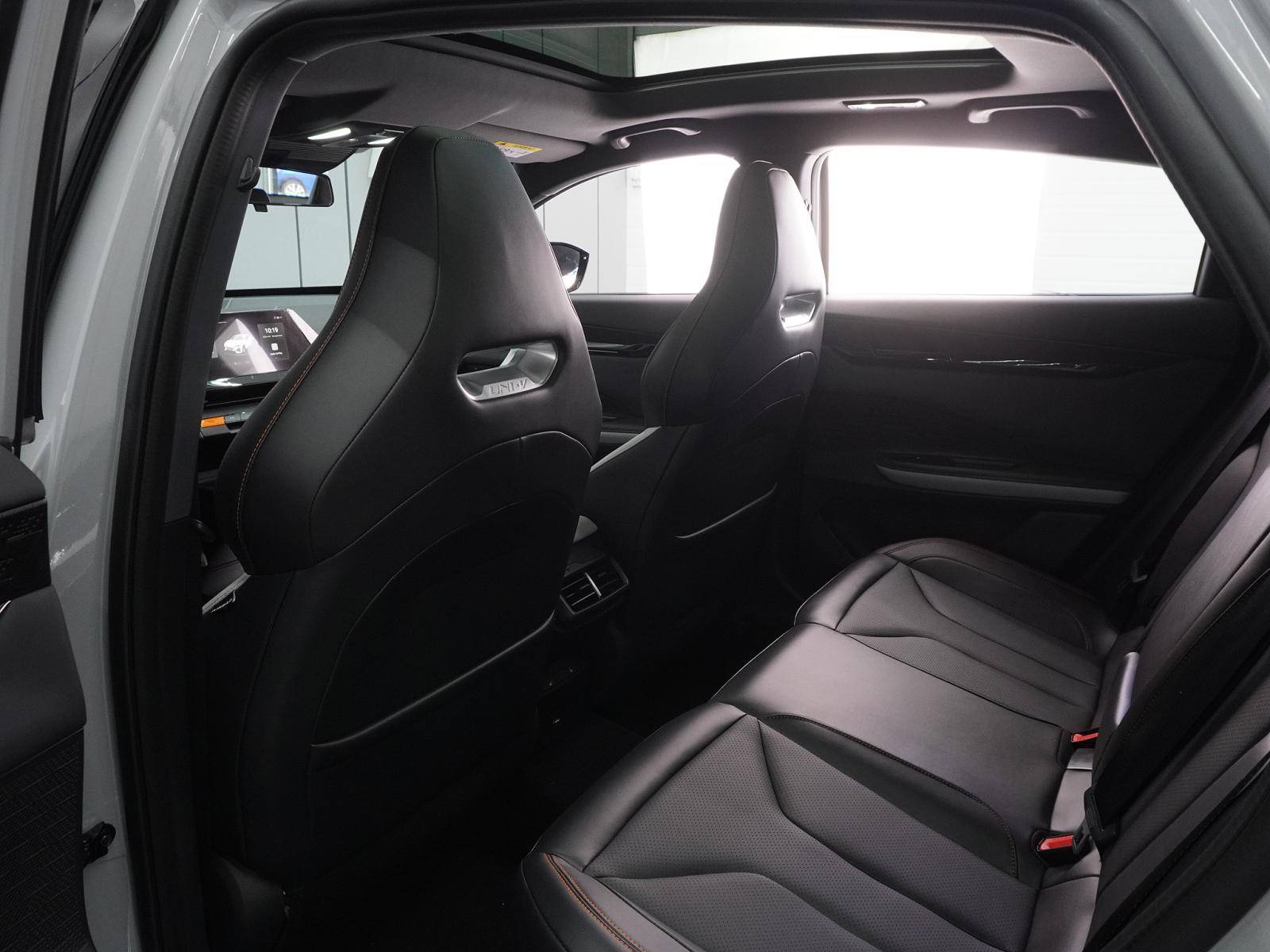 Changan Uni-V 1.5 7DCT Tech  
