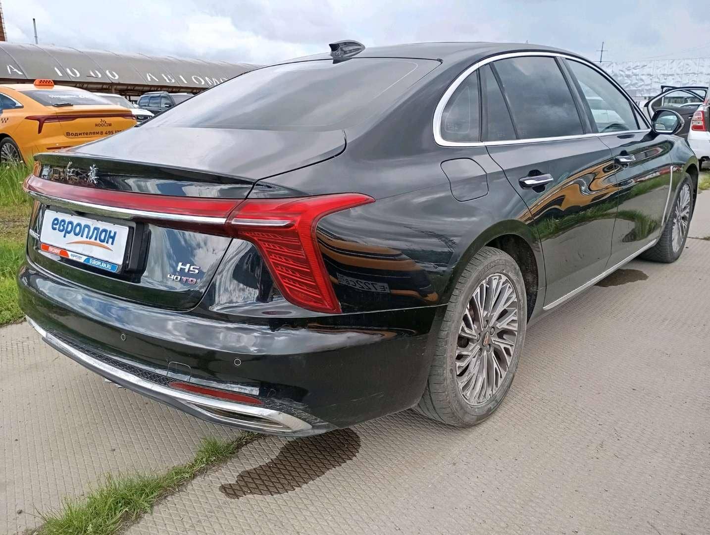Hongqi H5,  208 751 км, 2023 года в лизинг