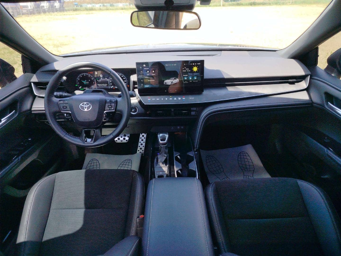 Toyota Camry,  57 573 км, 2024 года в лизинг