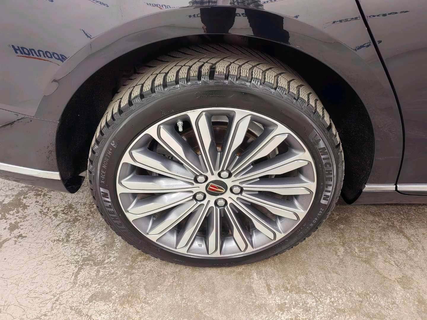 Hongqi H9,  104 601 км, 2021 года в лизинг