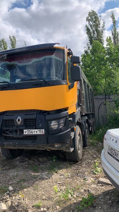 Renault К 440 8X4 (Day cab)