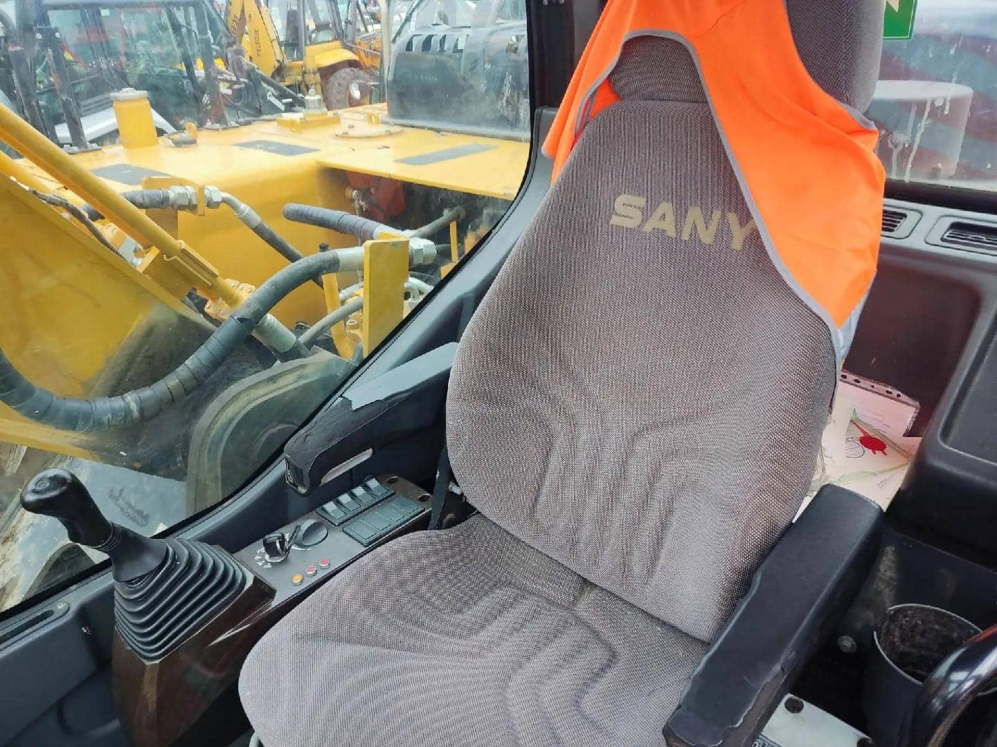SANY SY245H с харвестерной головкой Waratah H480C, 2022 года в лизинг