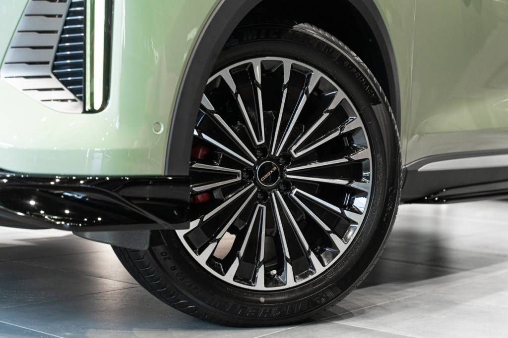 EXEED RX Urban 2.0 TGDI DCT7 AWD