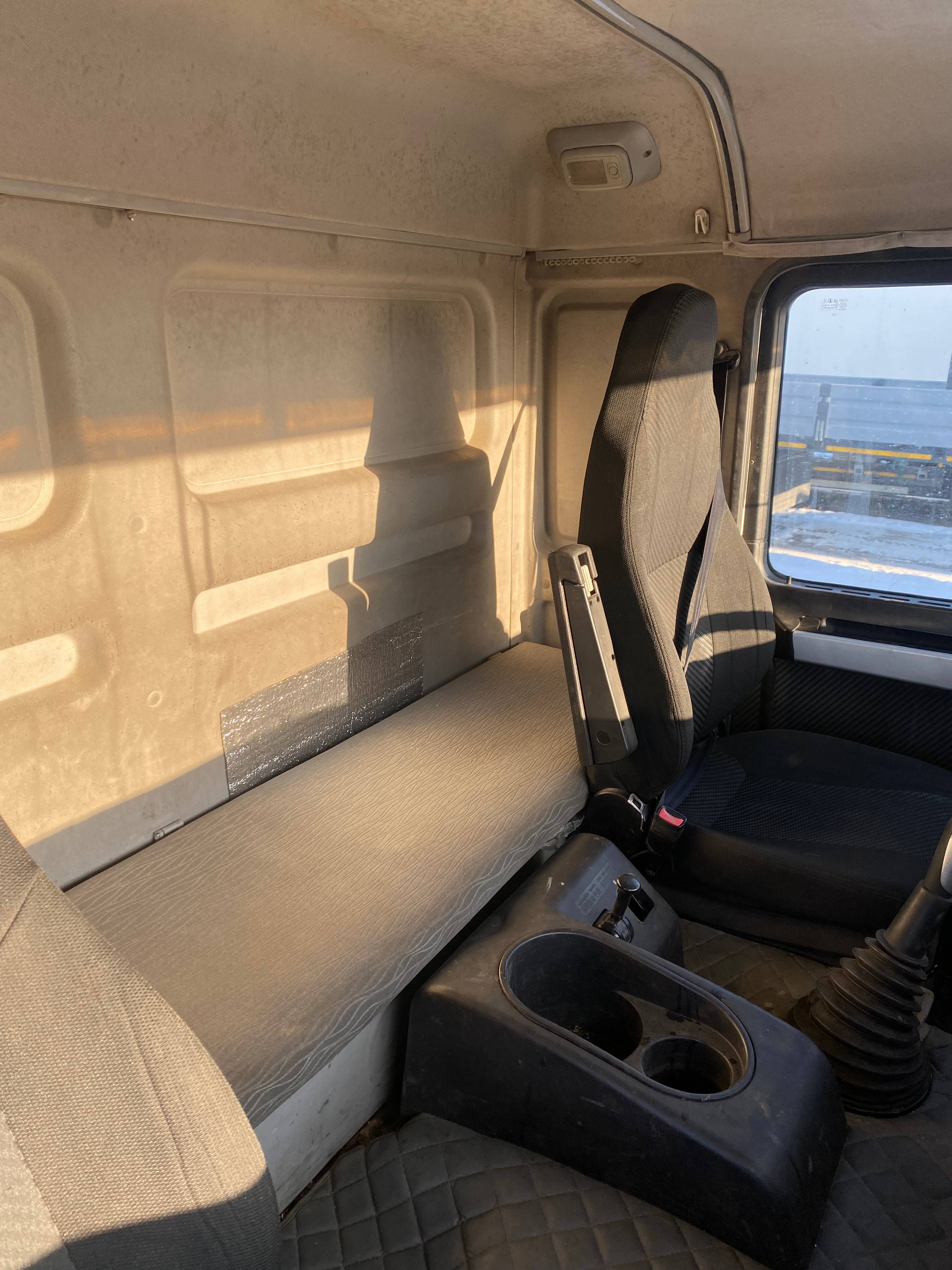 Shacman SX3256DR384 Лот 000005301