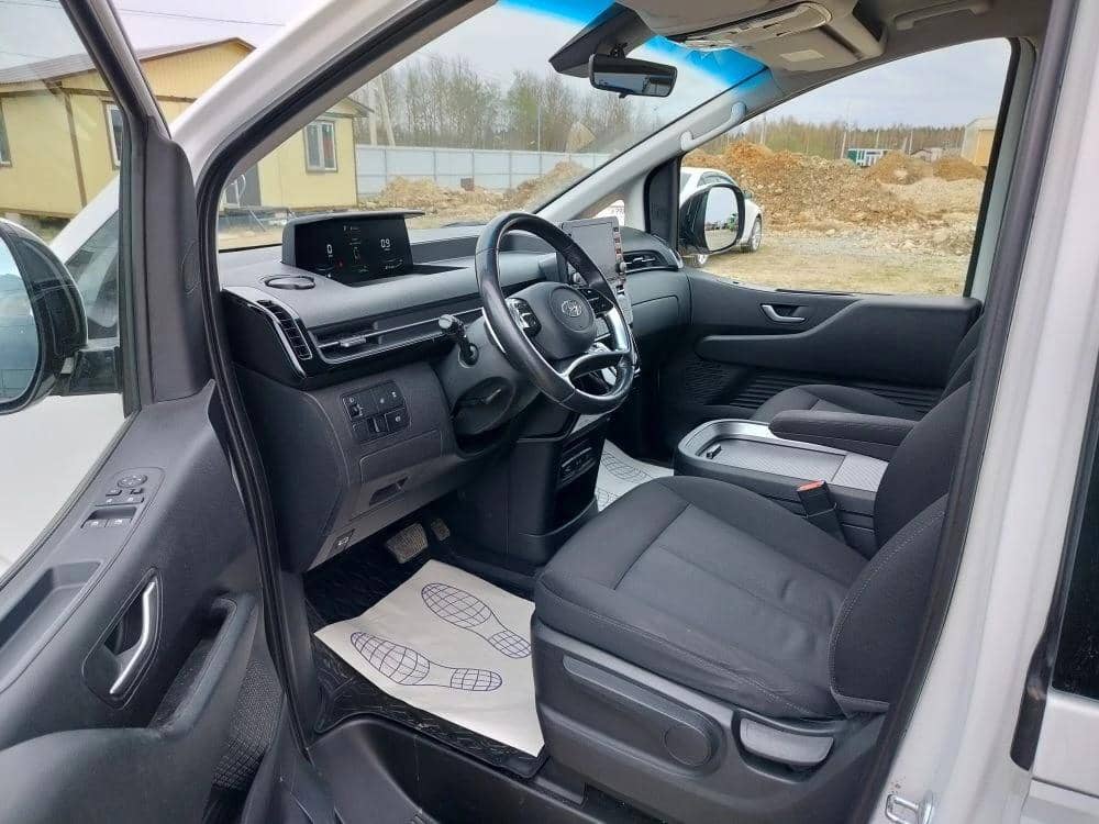 Hyundai Staria,  234 794 км, 2021 года в лизинг