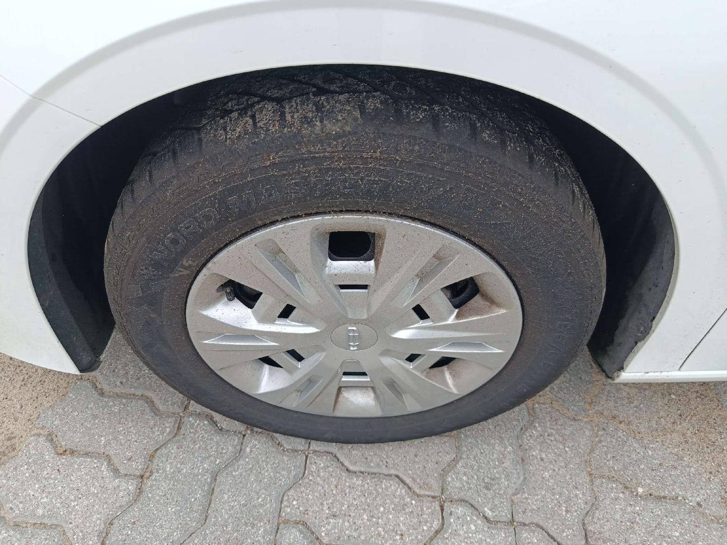 Geely Emgrand,  70 667 км, 2024 года в лизинг