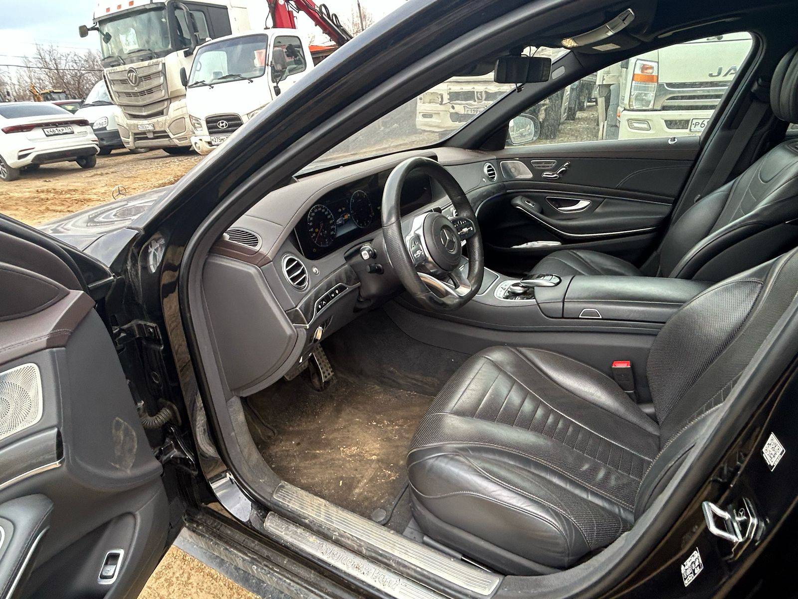 Mercedes-Benz S седан,  157 023 км, 2018 года в лизинг