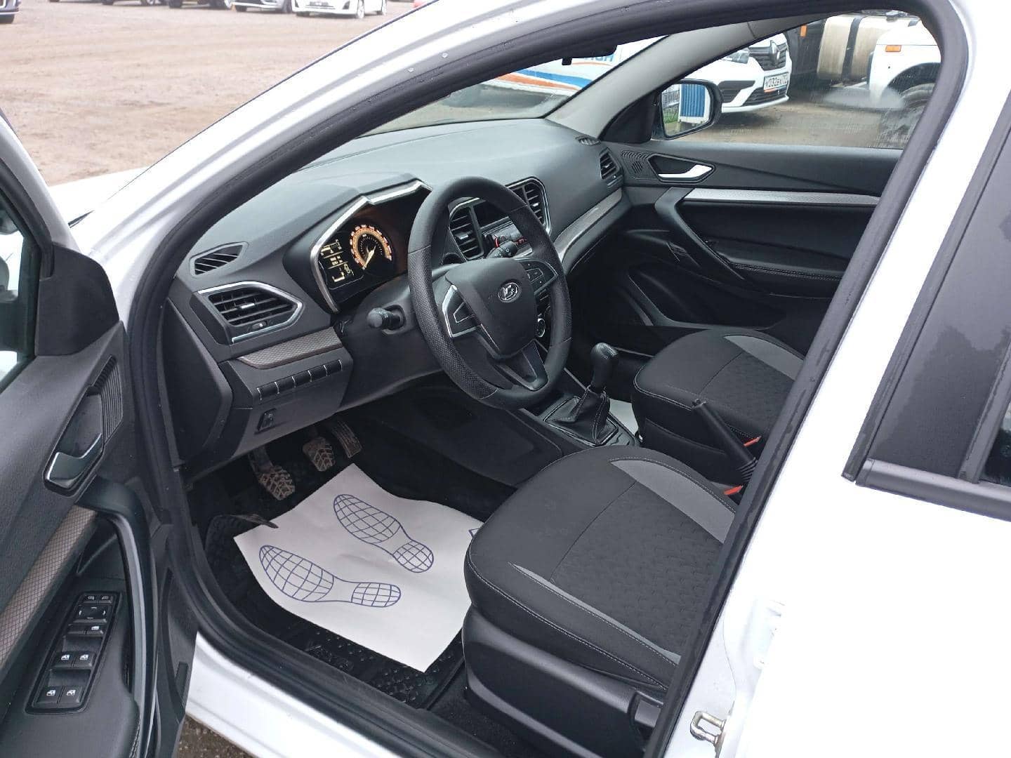 Lada Vesta седан,  69 042 км, 2023 года в лизинг