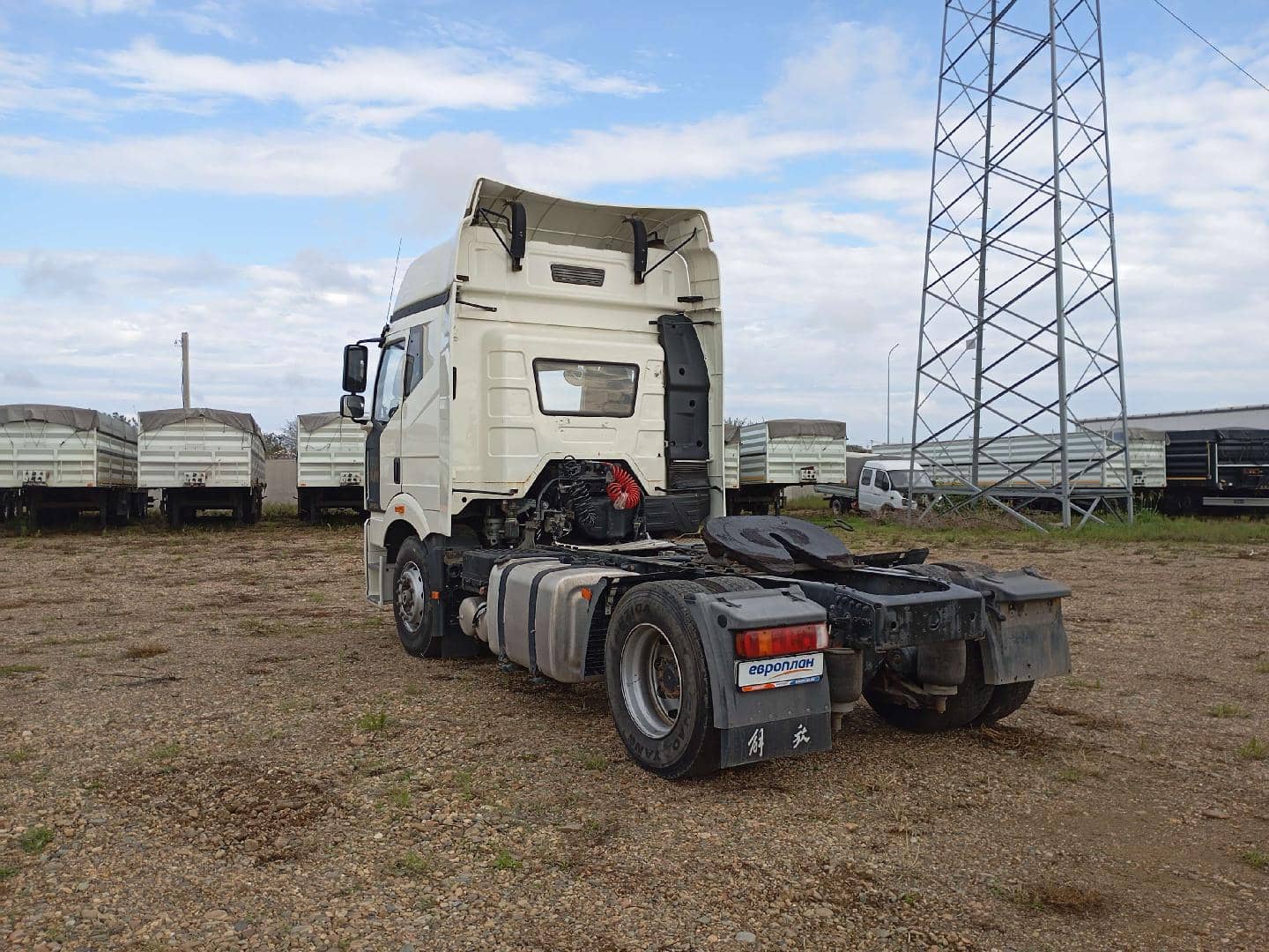 FAW CA4180P66K25E5 4x2,  166 757 км, 2023 года в лизинг