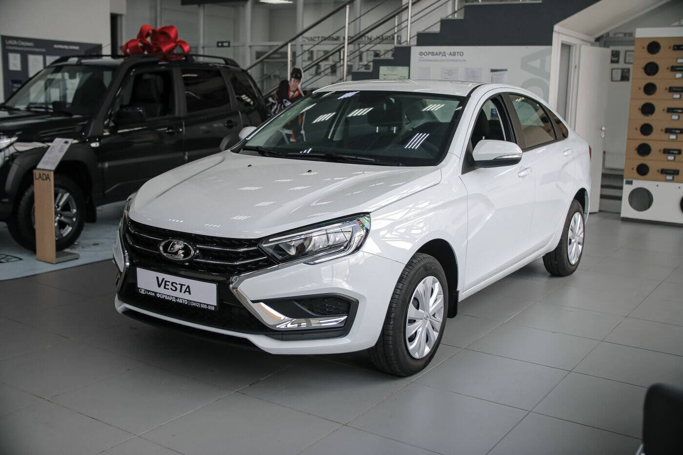 Lada Vesta седан Life 24 1.6 106hp AT