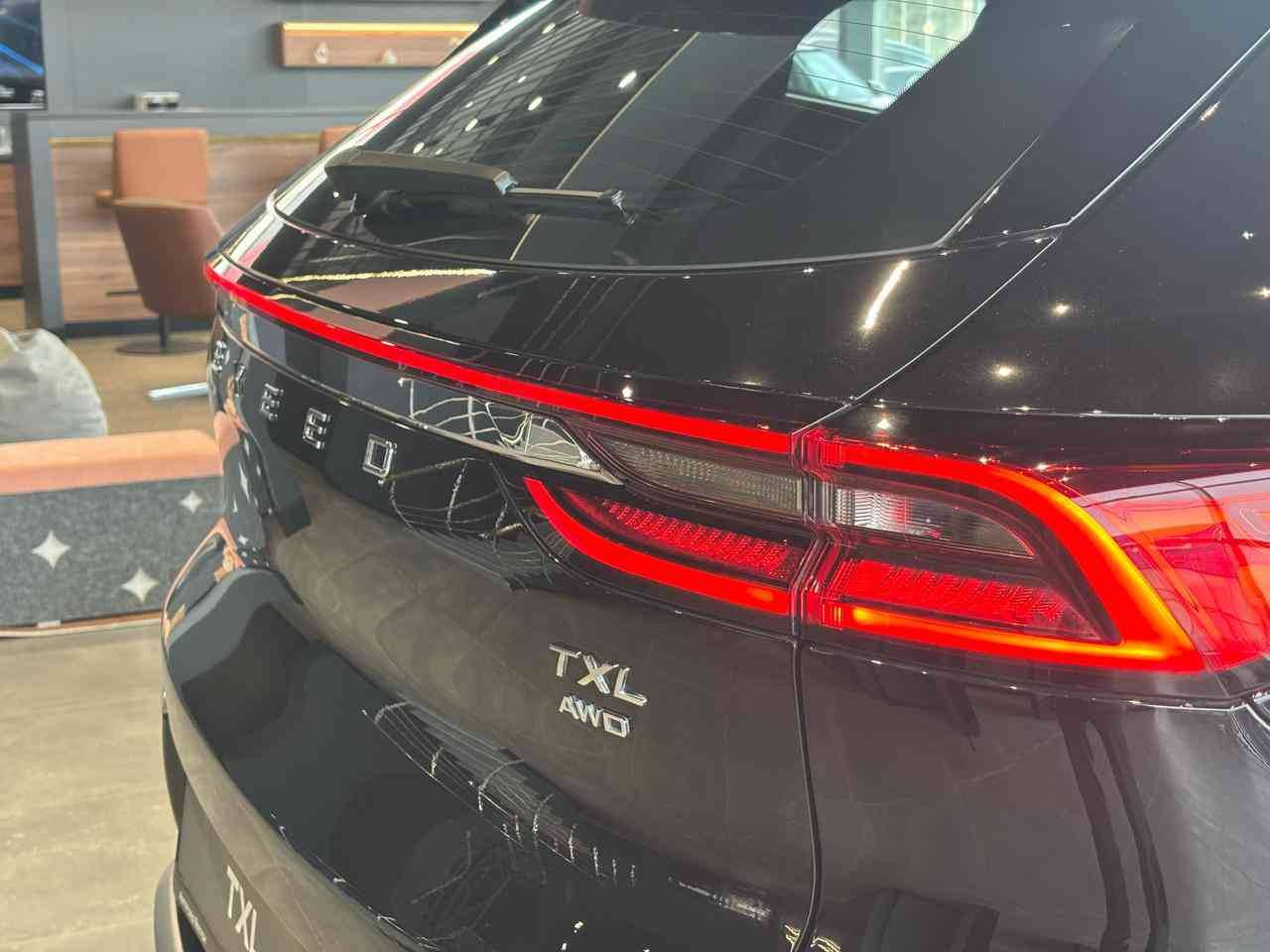 EXEED TXL Premium 2.0 TGDI 8AT AWD