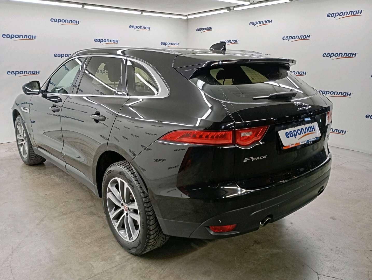Jaguar F-PACE,  144 037 км, 2018 года в лизинг
