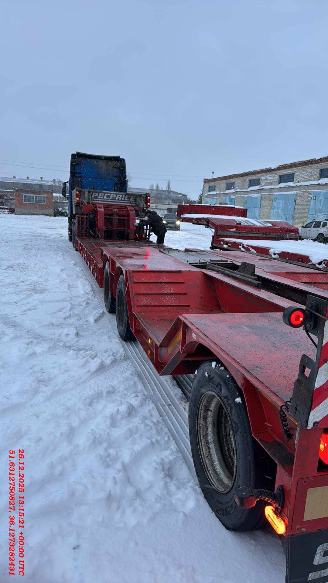 Компания СпецПрицеп Тяжеловоз низкорамный 9942D3, 2022 года в лизинг