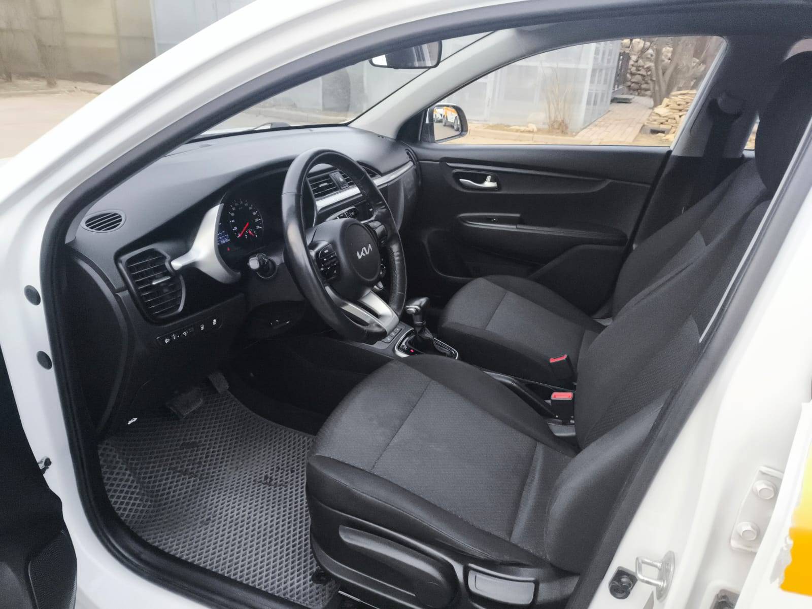KIA Rio,  208 129 км, 2021 года в лизинг