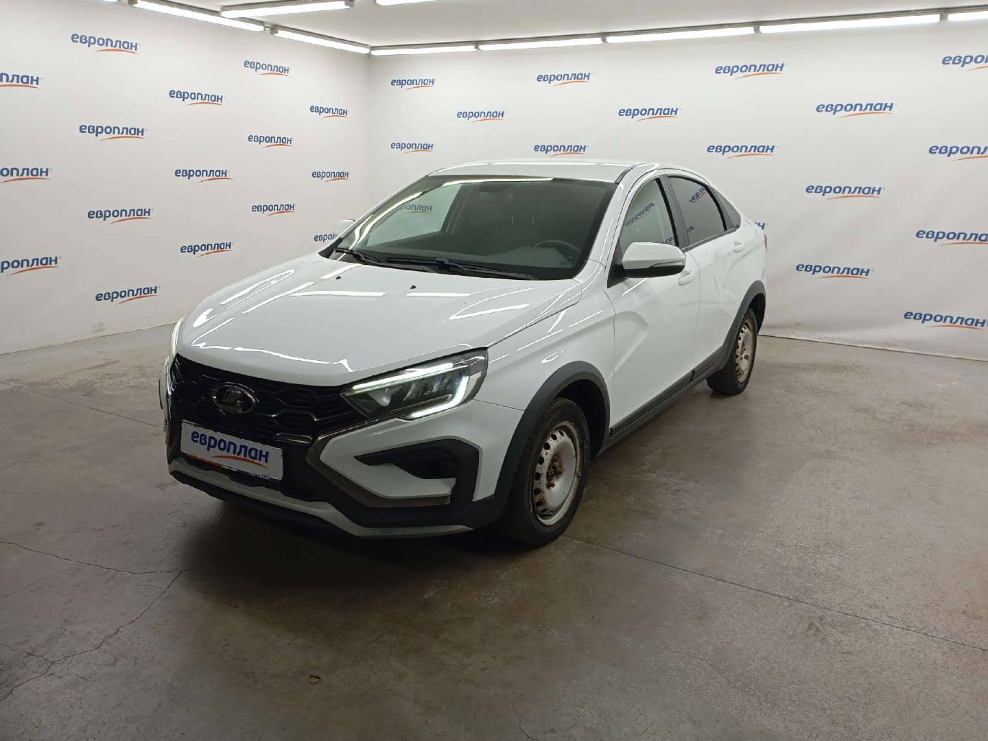 Lada Vesta Кросс,  99 489 км, 2023 года в лизинг