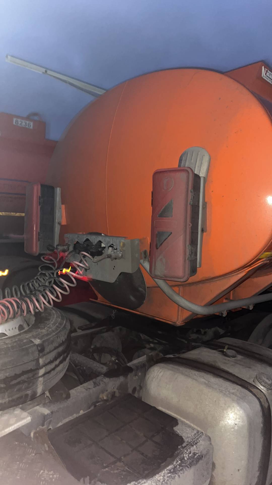 Сеспель Бензовоз SF3330 (964846), 2024 года в лизинг