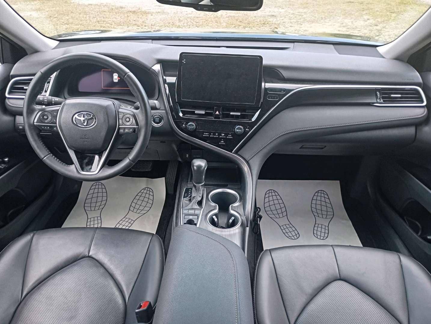 Toyota Camry,  25 697 км, 2022 года в лизинг