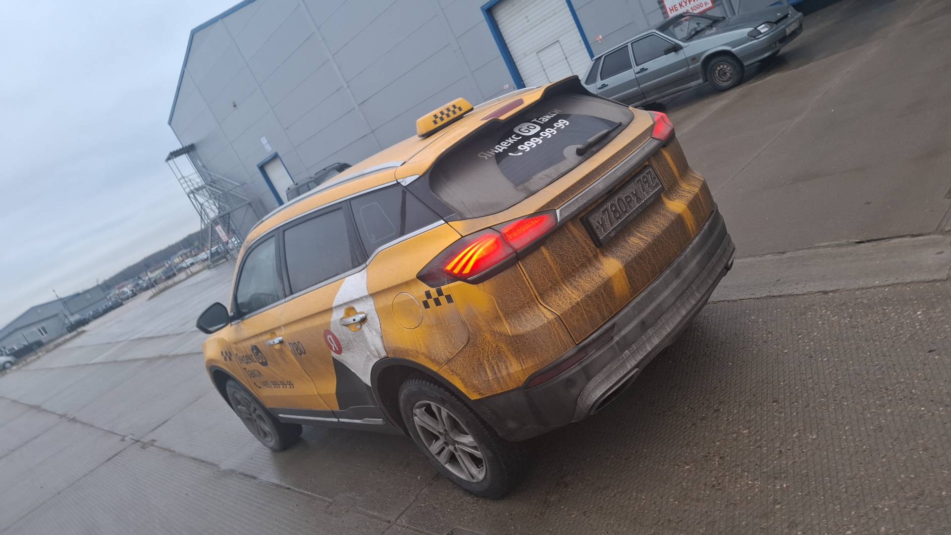 Geely Atlas Pro,  165 809 км, 2024 года в лизинг