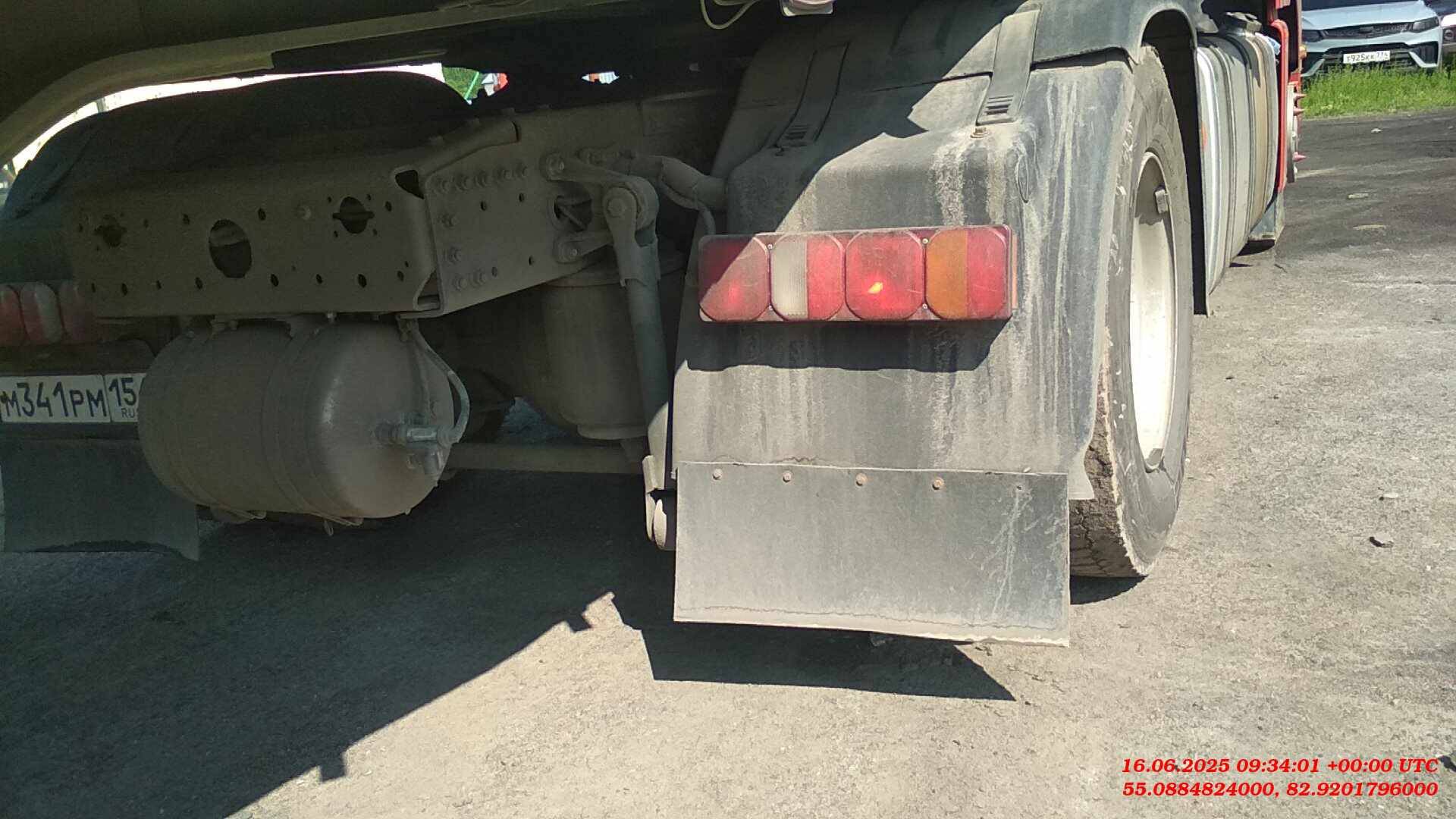 Sitrak C7H 4x2 ZZ4186V361HE,  489 899 км, 2022 года в лизинг