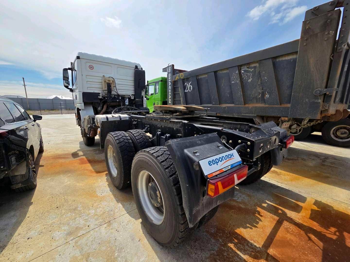 Shacman SX42586V385,  40 022 км, 2024 года в лизинг