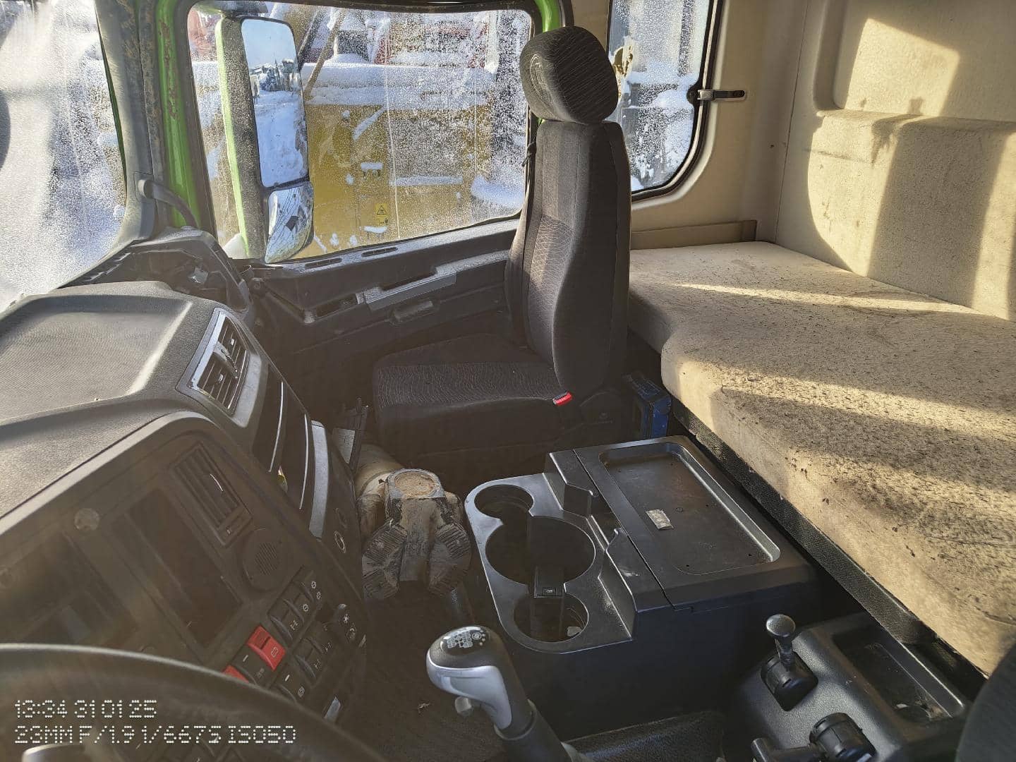 Shacman SX32586V385,  60 108 км, 2023 года в лизинг