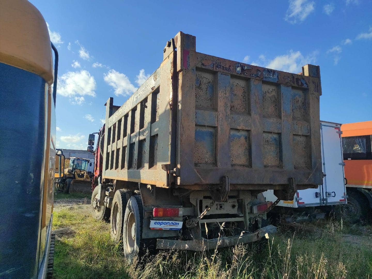 FAW CA3250P66K24L1TE5 6x6,  139 220 км, 2023 года в лизинг