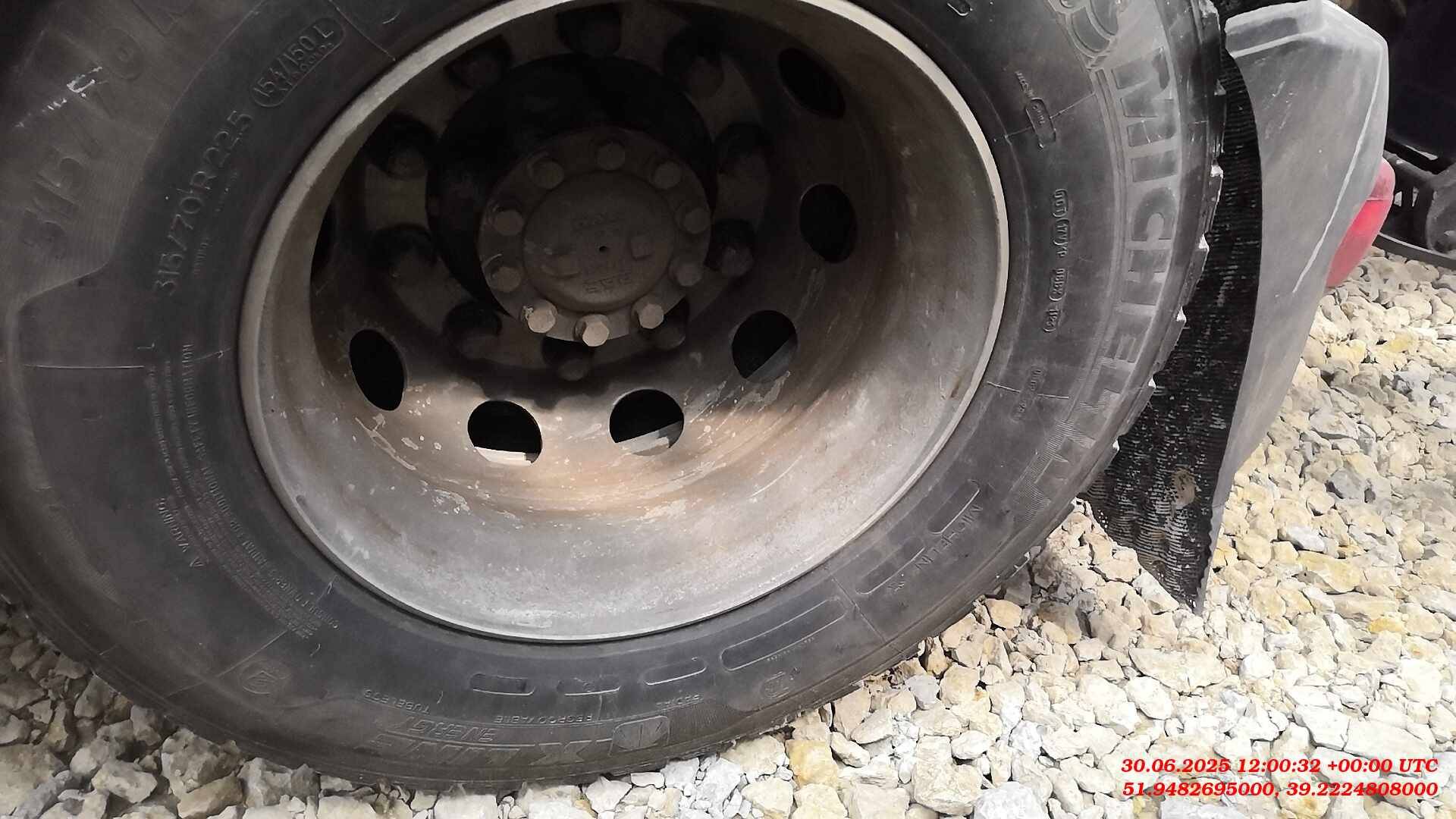 DAF XF 460 FTG 6x2,  911 394 км, 2016 года в лизинг